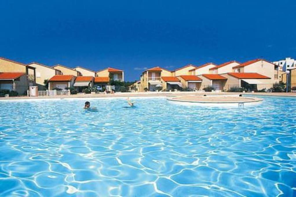 Villa Face A La Mer Sur Le Sable 8 Clim A L'Etage Le Barcares Exterior photo